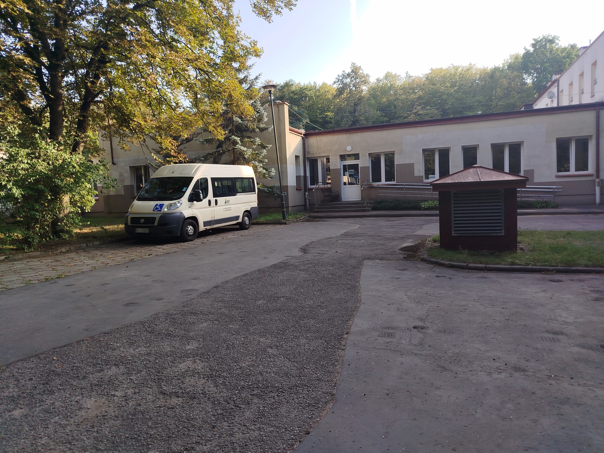 Wejscie tymczasowe do dps